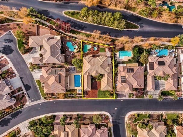 Drone photo of Las Vegas home showing property bounds