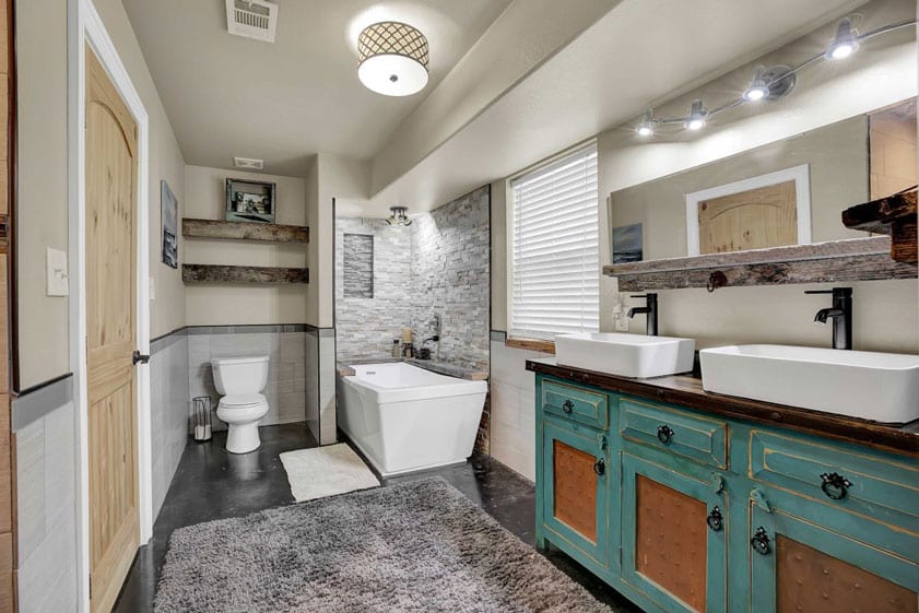 MLS listing photo of a large Las Vegas bathroom